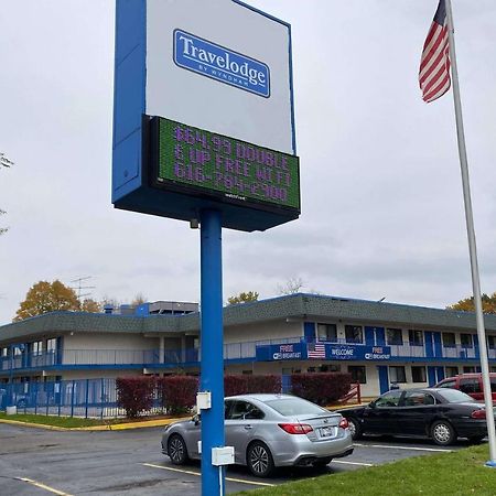 Travelodge By Wyndham Grand Rapids North Walker Esterno foto
